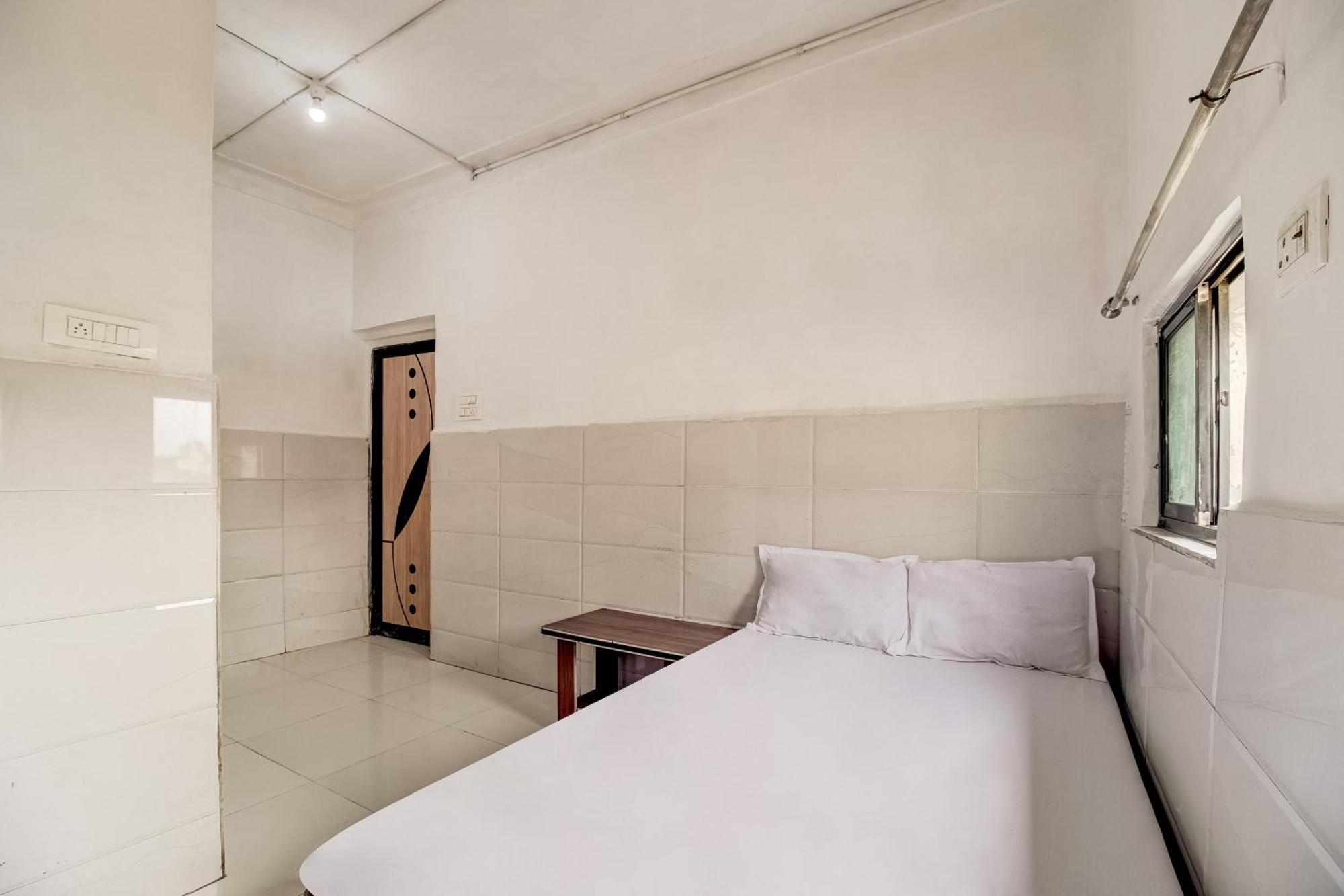 Hotel O Sargam Lodging And Boarding Ulhasnagar Luaran gambar