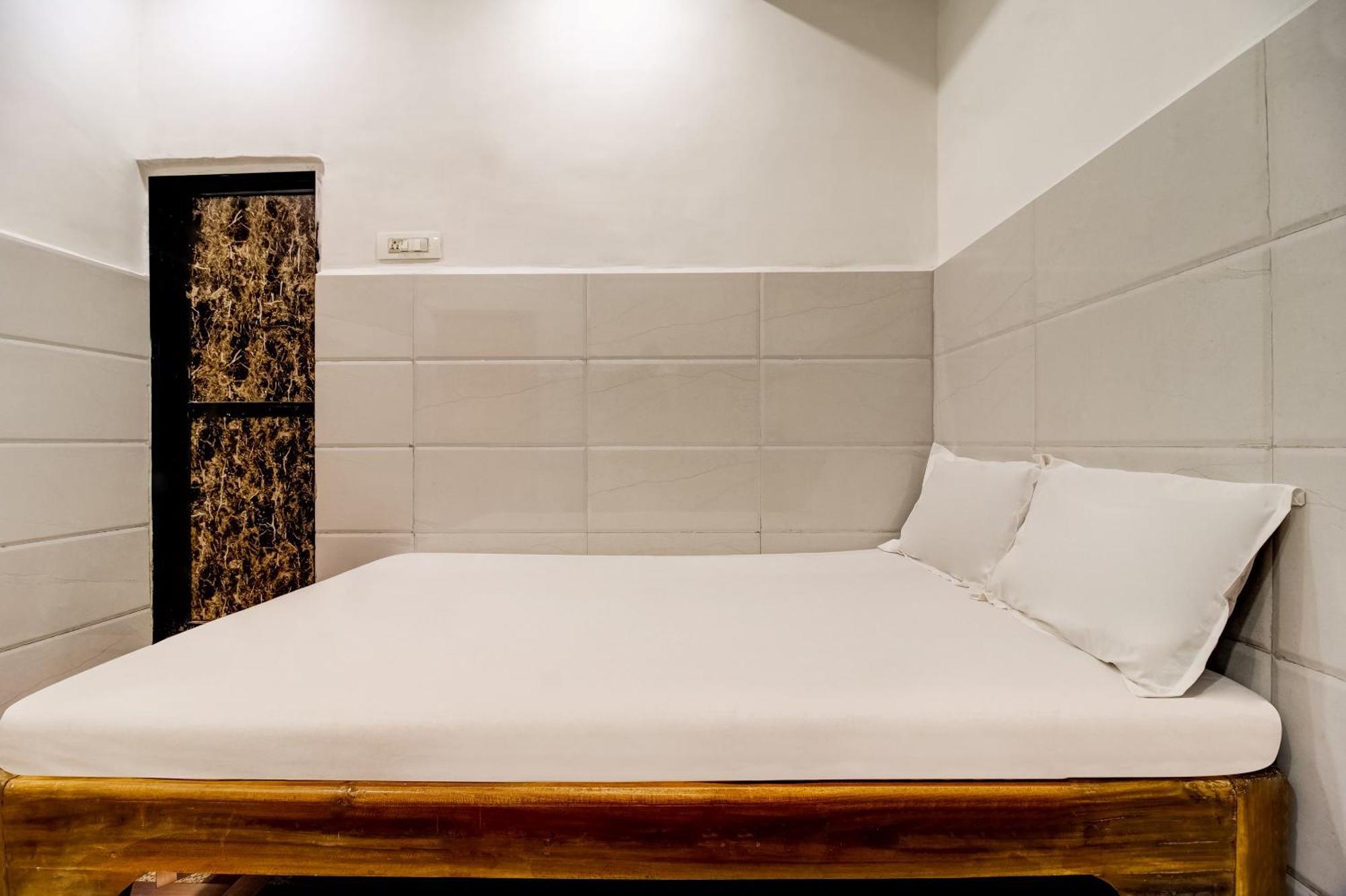 Hotel O Sargam Lodging And Boarding Ulhasnagar Luaran gambar