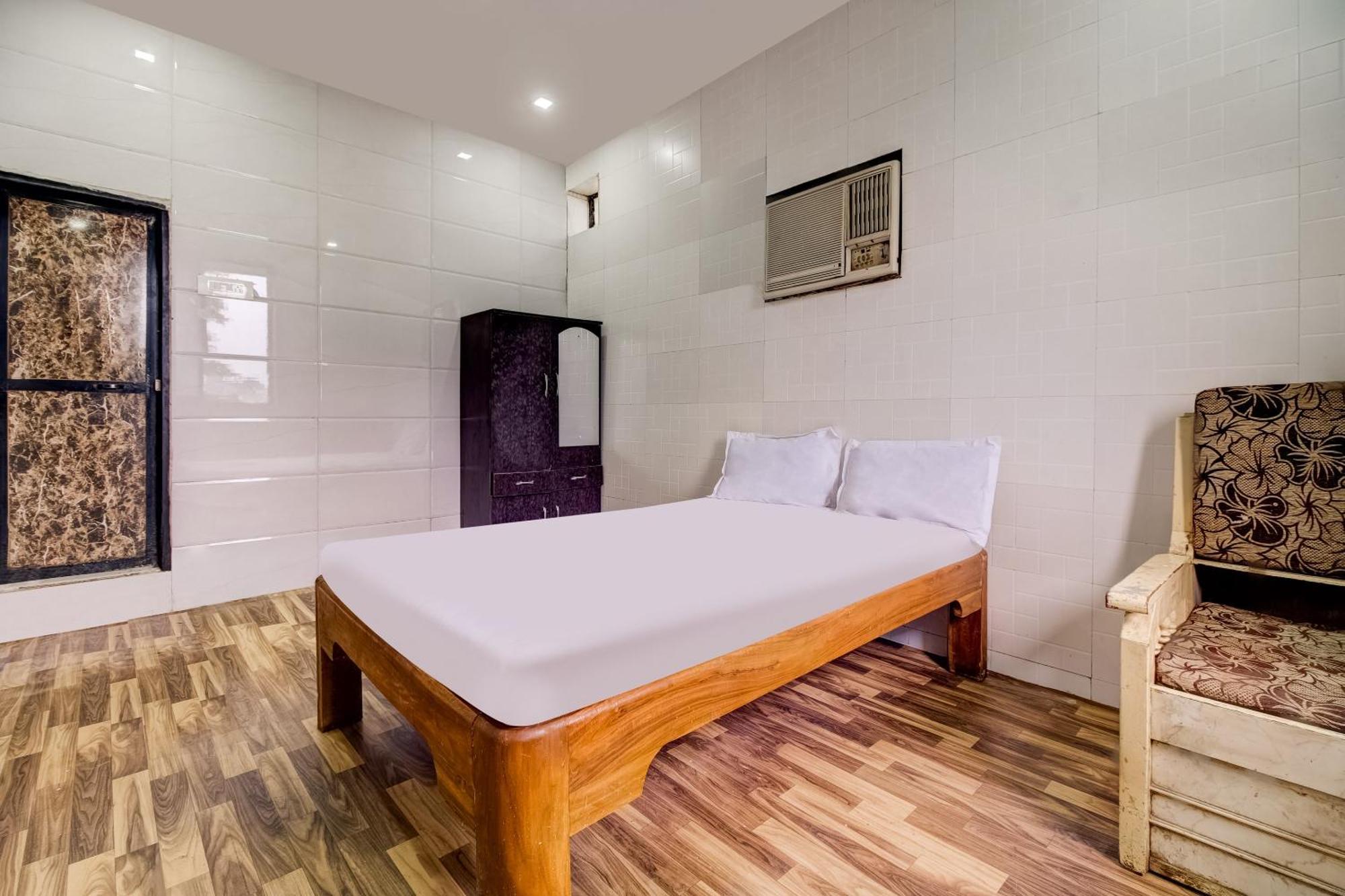 Hotel O Sargam Lodging And Boarding Ulhasnagar Luaran gambar