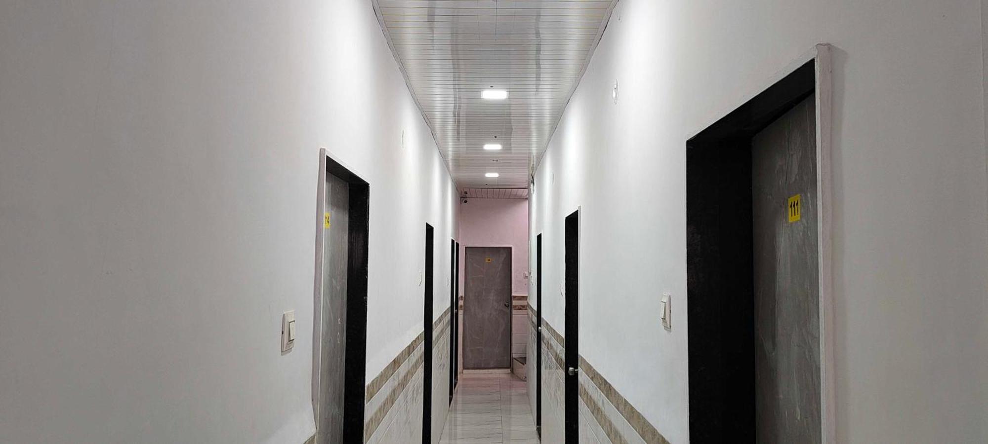 Hotel O Sargam Lodging And Boarding Ulhasnagar Luaran gambar