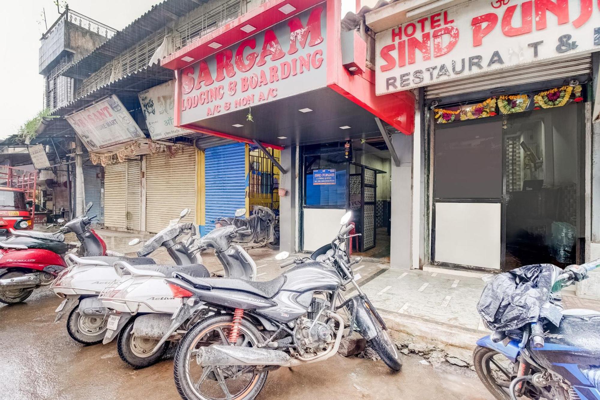 Hotel O Sargam Lodging And Boarding Ulhasnagar Luaran gambar